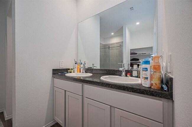 Building Photo - 40434 Basalt Elm Rd