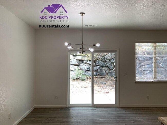 Building Photo - 1024 Westcreek Ln