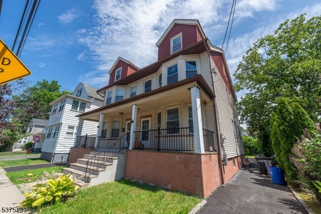 Building Photo - 46 Union Ave