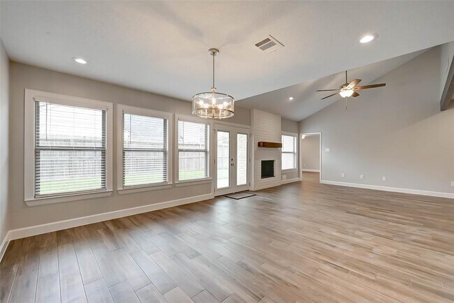 Building Photo - 2234 Kinbrook Dr