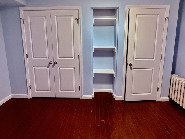 Building Photo - 2+ BED/1.5 BA Solid HOUSE in great East Passyunk/LOMO location w/ Central AC-HARDWOOD Flooring-WA...