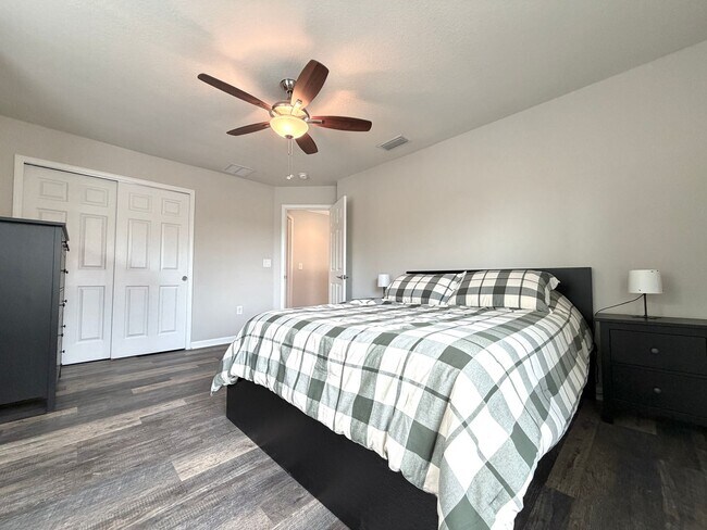 Building Photo - 13527 Montecito Pl