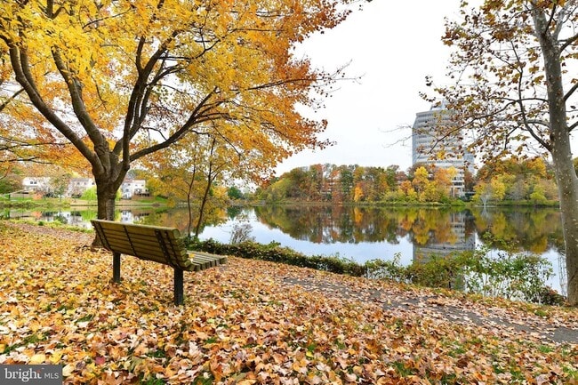 Building Photo - 2858 New Providence Ct