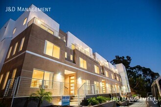 Building Photo - Luxury Apartment in Mission Hills w/ Parki...