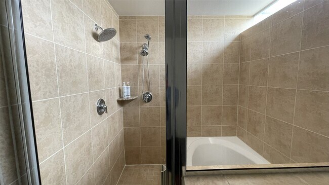 Building Photo - 2918 Commerce St