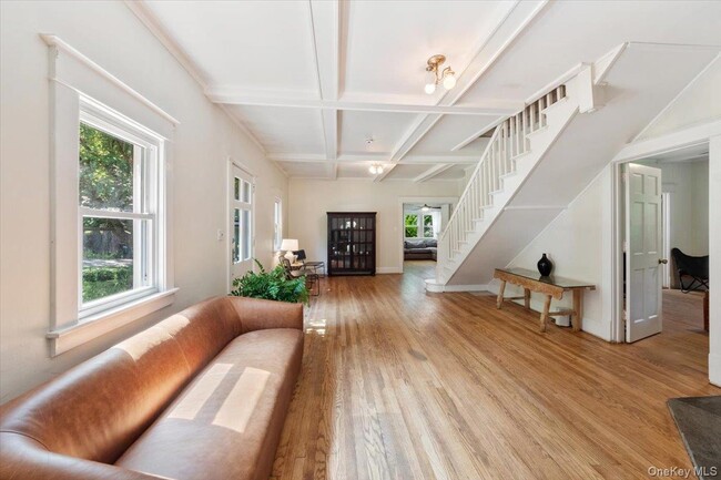 Building Photo - 157 NY-100