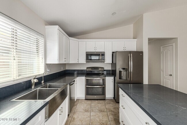 Building Photo - 1429 S 237th Ln