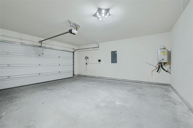 Building Photo - 804 Honey Maple St