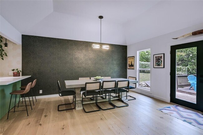 Building Photo - 6802 Rio Bravo Ln