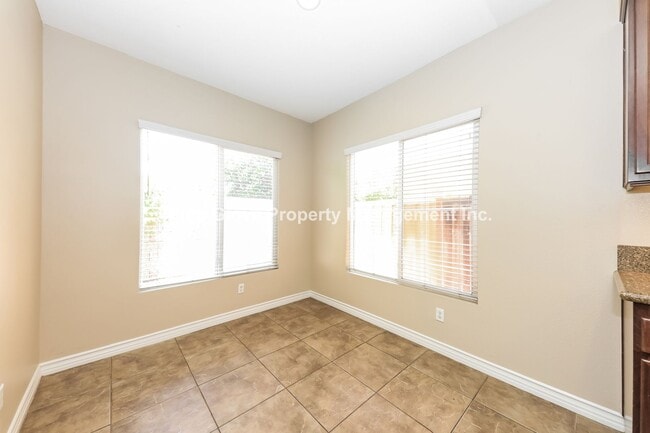Building Photo - Beautiful Spanish Style 3 Bedroom Plus Lof...