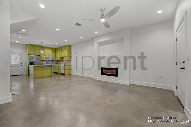 Building Photo - 124 S Mockingbird Cir