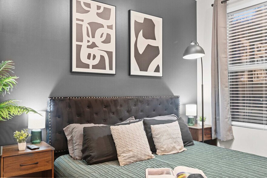 Building Photo - 1442 Hamilton St