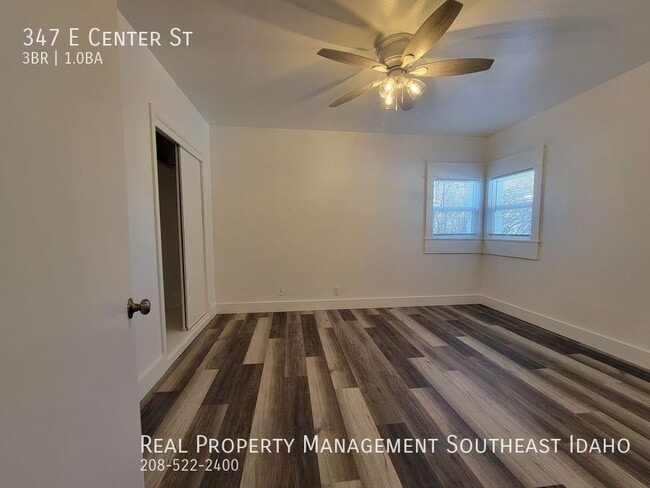 Building Photo - 347 E Center St