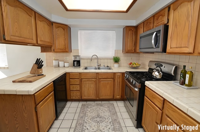 Building Photo - 7712 Musical Ln