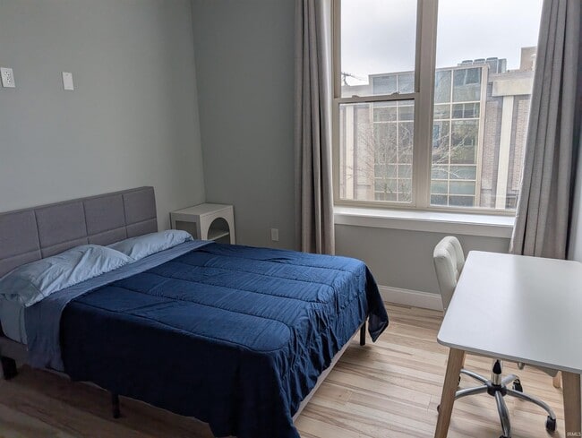 Building Photo - 300 N Union St