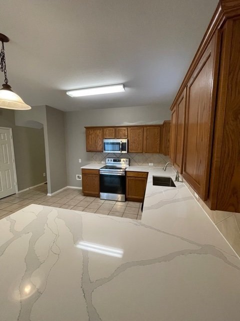 Building Photo - 5728 Bedrock Dr