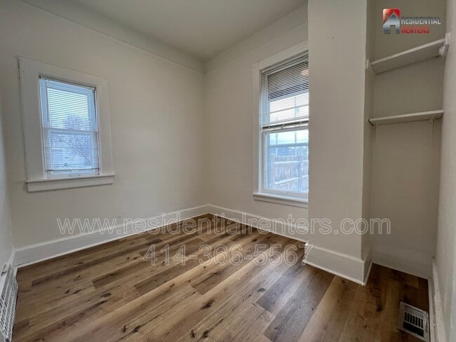 Building Photo - 1116 N 13th St