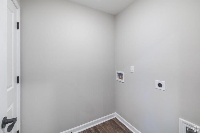 Building Photo - 318 Black Swamp Ct