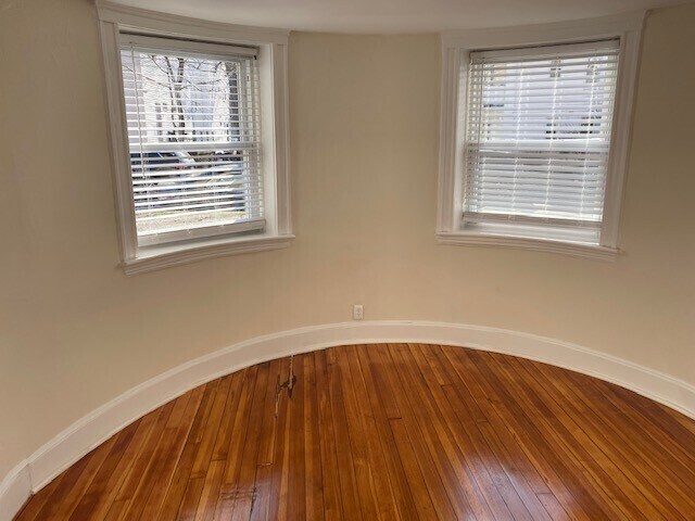 Building Photo - 25 Mount Hood Rd