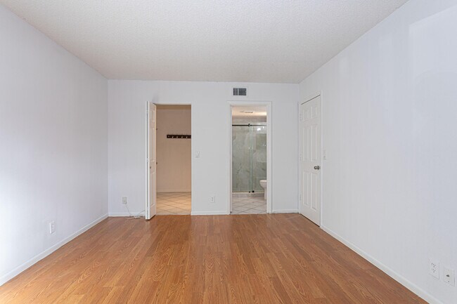 Building Photo - 603 Sea Pine Way