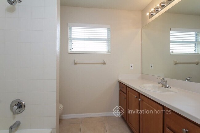 Building Photo - 8026 Haven Harbour Way