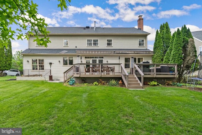 Building Photo - 4 Yellow Plum Ct