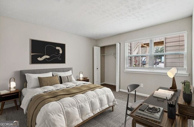 Building Photo - 7600 Roswell Rd