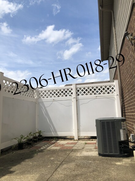 Building Photo - 2901 Bridgewalk St