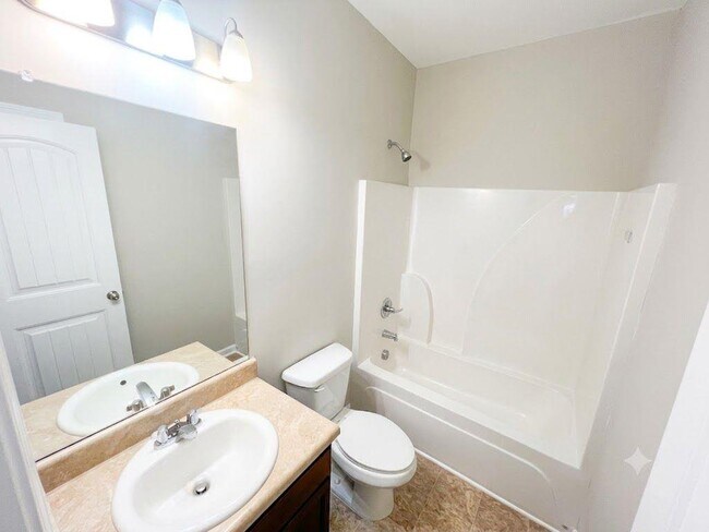 Building Photo - 1086 Blind Brook Cir