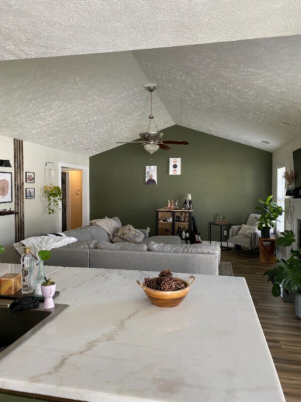 Building Photo - 397 Collinwood Dr