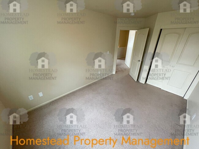 Building Photo - 232