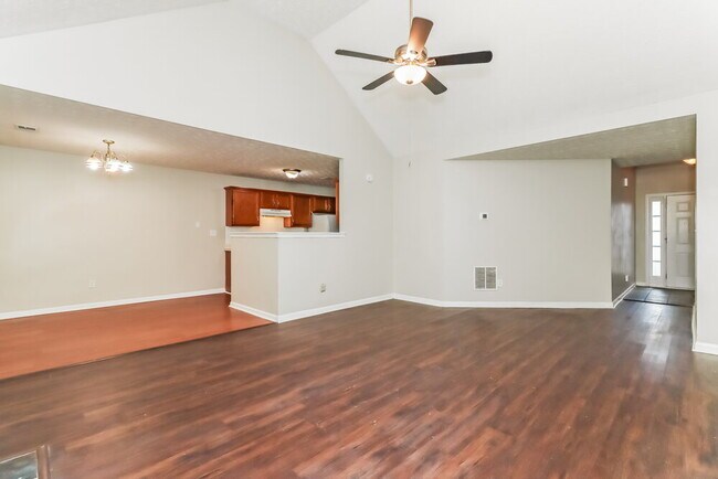 Building Photo - 142 St Ann Cir