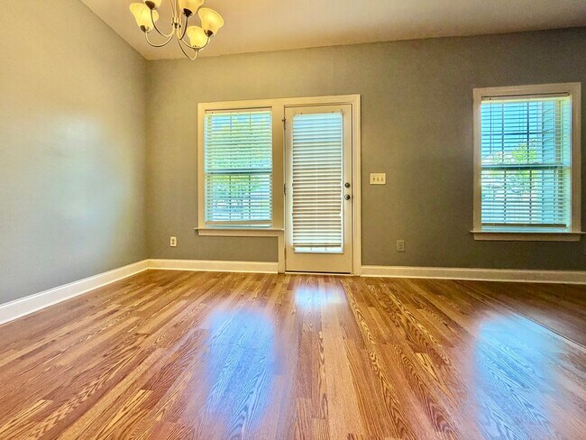 Building Photo - Spacious 3BR/2.5BA Home on Quiet Cul-de-Sac in Knightdale's Churchill Community