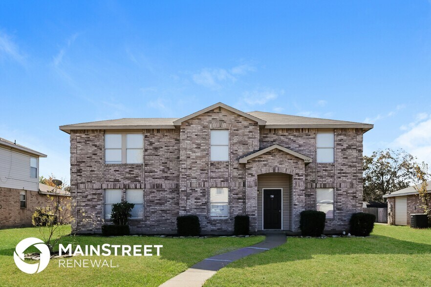 Primary Photo - 664 Lowe Dr