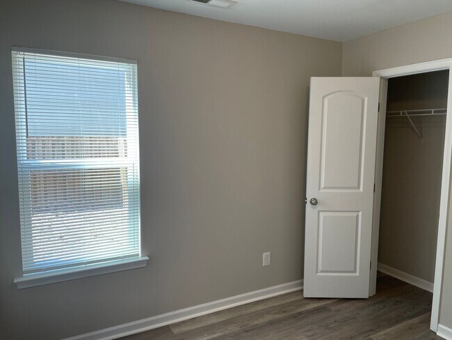 Building Photo - 3 bedroom, 2 bath home for rent in Brookstone in Sunset Harbor in Bolivia