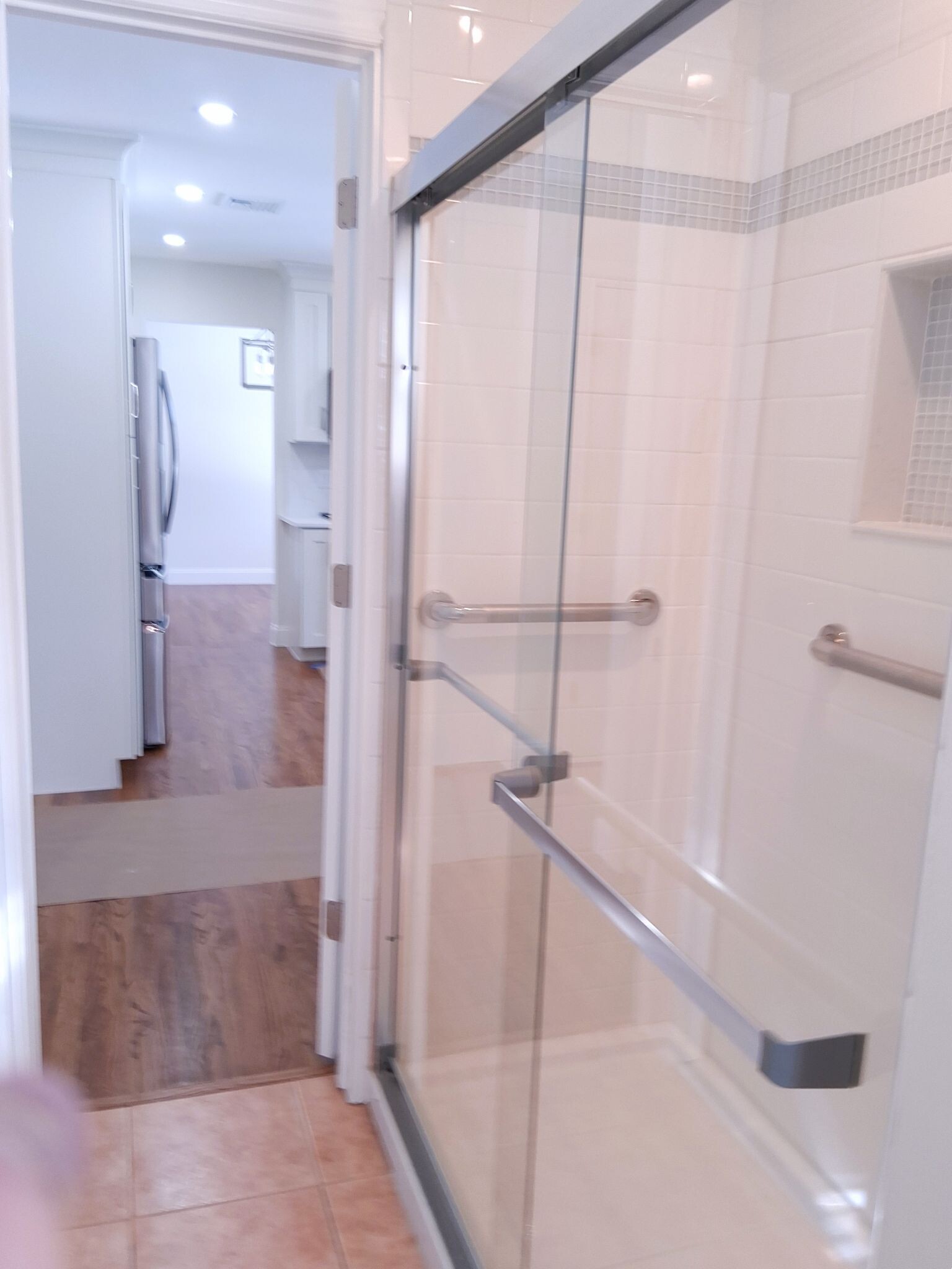 Building Photo - 34 Old East Neck Rd