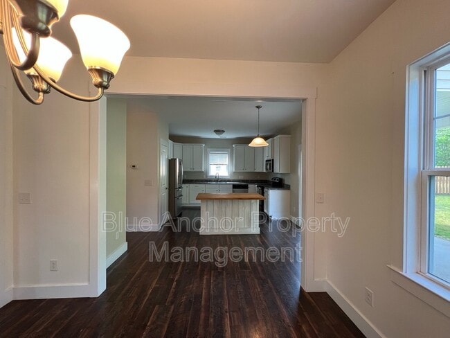 Building Photo - 153 Leeward Ln