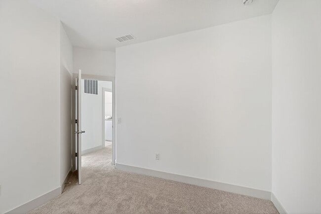 Building Photo - Brand-New Westfield Home Near Grand Park