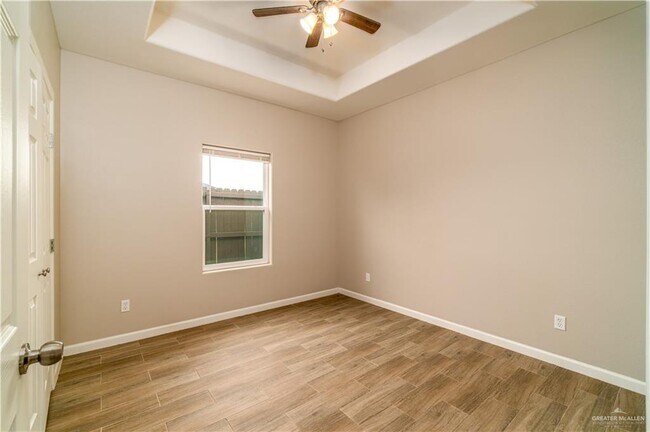 Building Photo - 6903 Venus Dr
