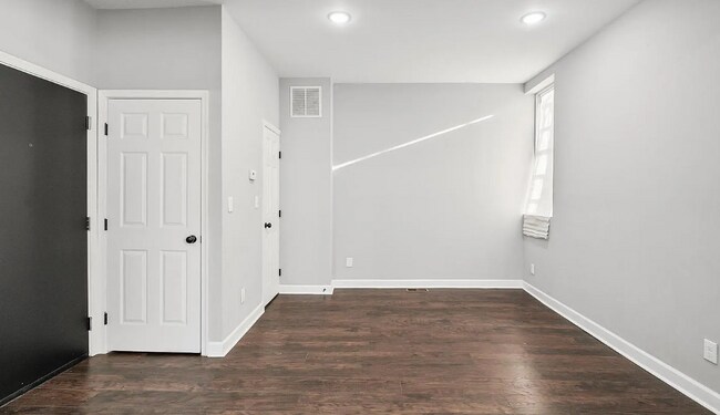 Building Photo - 2301 Whittier Ave