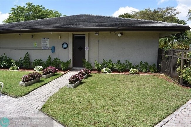 Building Photo - 6020 NW 44th St