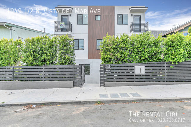 Building Photo - 1949 1/2 N. Vista del Mar Ave-