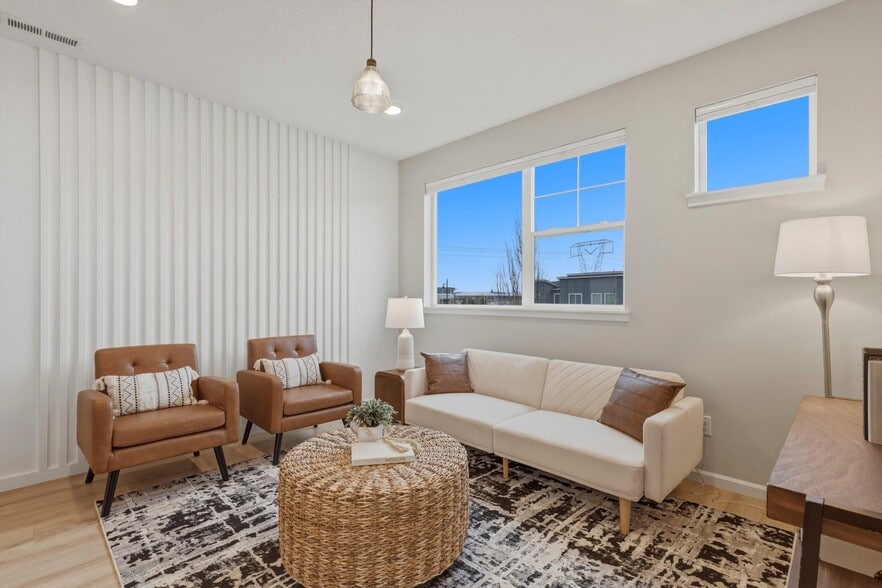 Building Photo - 8104 SE Blanton St