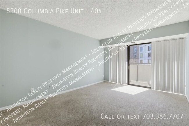 Building Photo - 5300 Columbia Pike