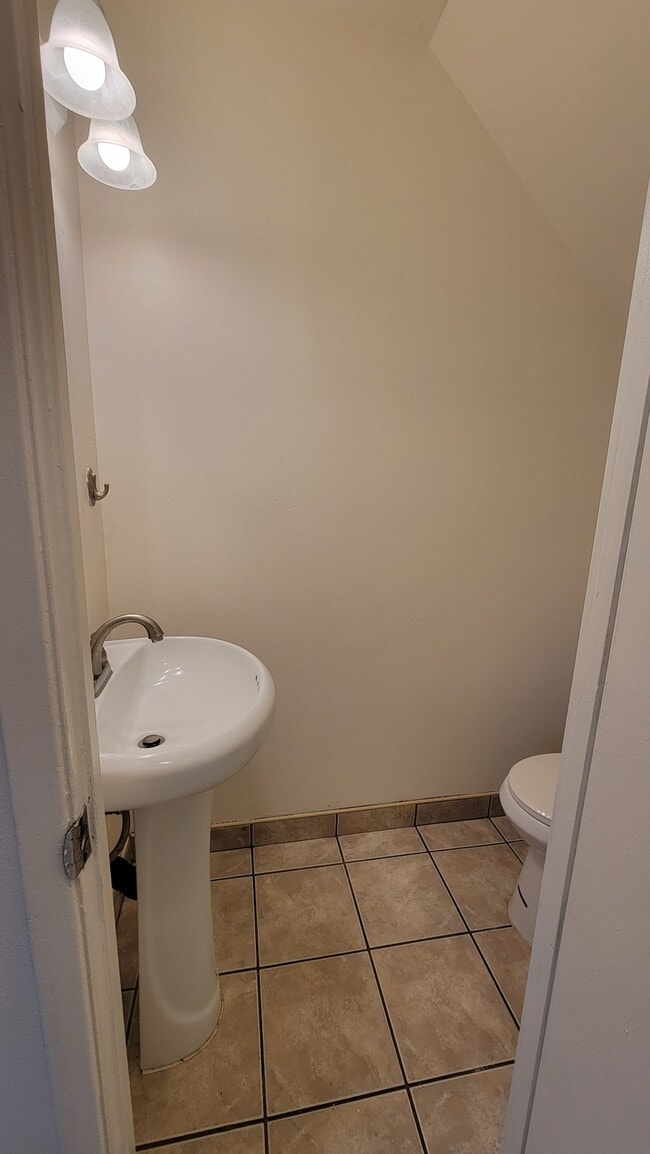 Building Photo - 289 Jose Figueres Ave