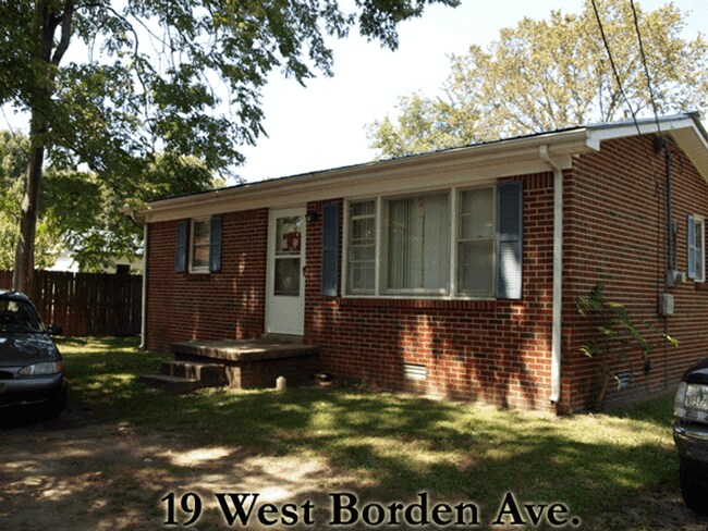 Building Photo - 19 W Borden St