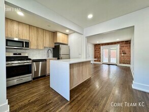 Building Photo - 4314 Mercier St
