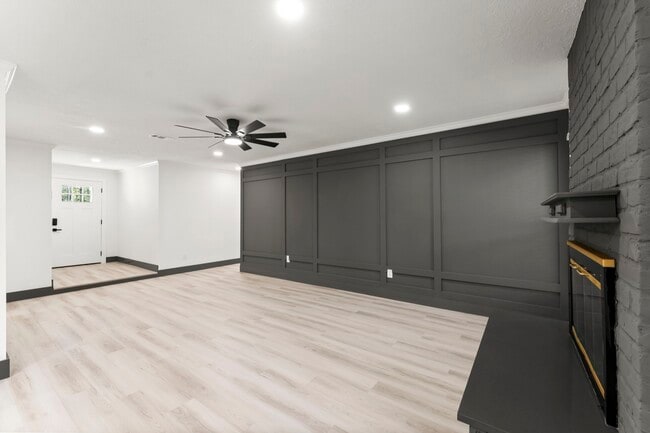 Building Photo - 26 E Woodtimber Ct