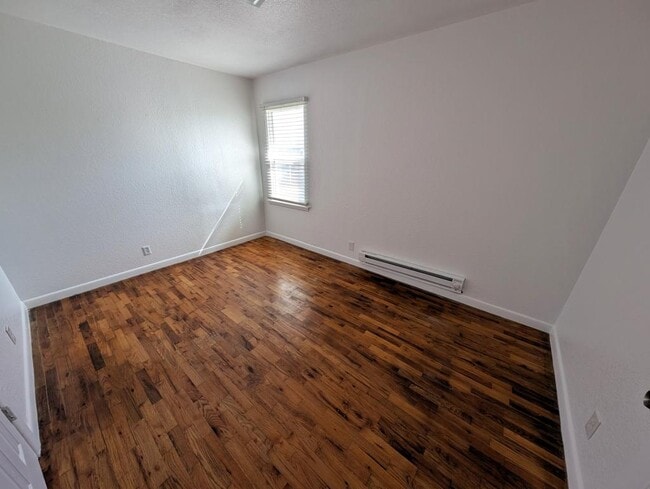 Building Photo - 806 McKinley St