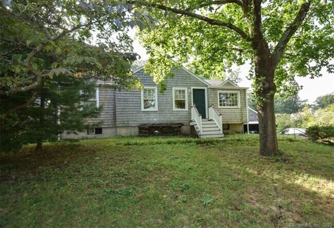 Primary Photo - 148 Imperial Ave